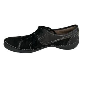 Naturalizer "Jolie" women's black nubuck lace up shoes.